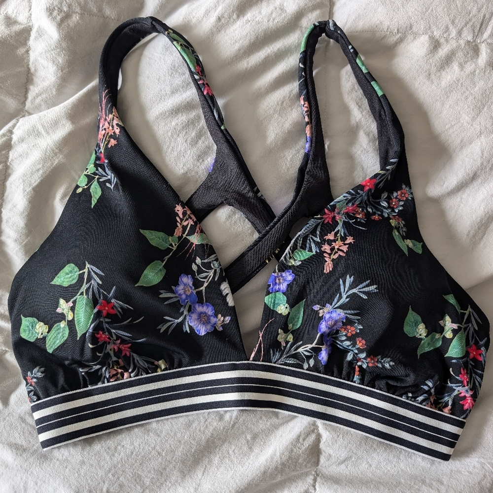 Athleta bikini top